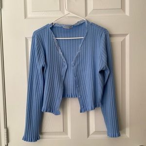 XL light blue cropped cardigan.